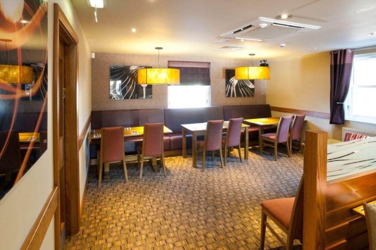 Premier Inn Inverness West Exteriör bild