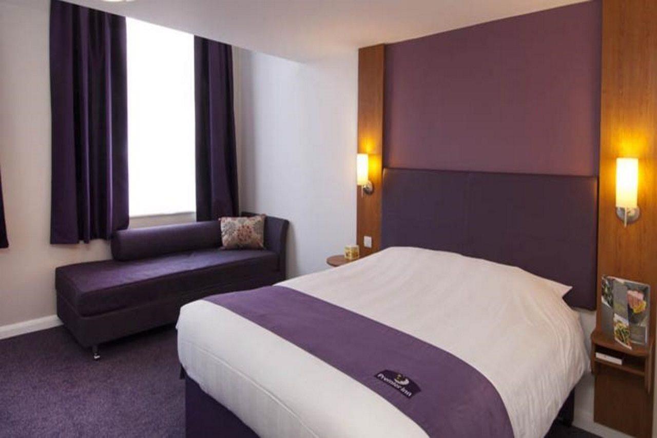 Premier Inn Inverness West Exteriör bild