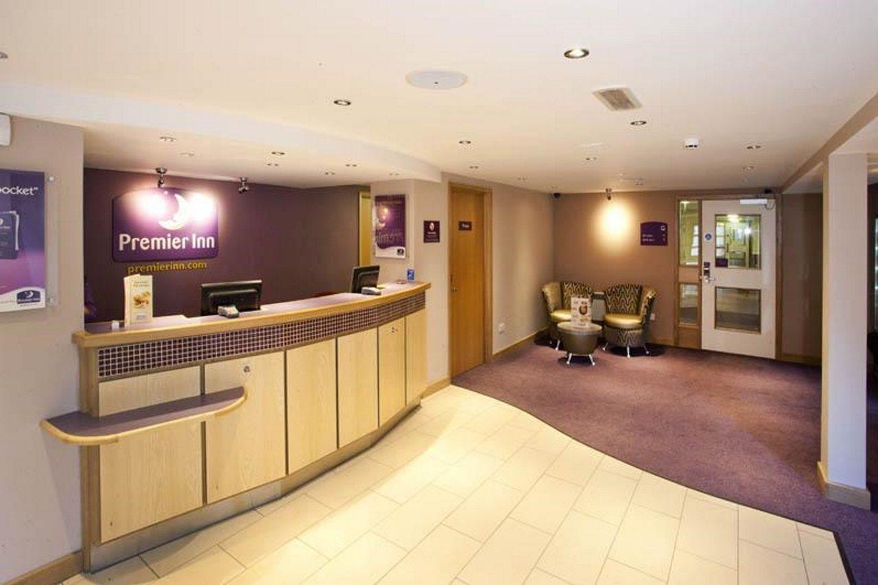 Premier Inn Inverness West Exteriör bild